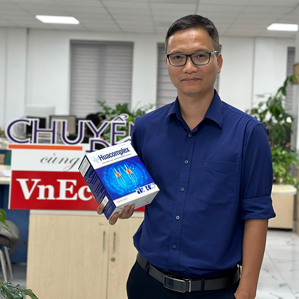 "Thi thoảng mình mua Huacomplex về lại được hai lãnh đạo ban khen"