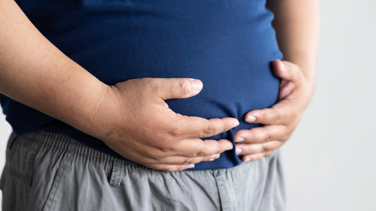 Cân nặng càng lớn, áp lực lên khớp gối càng cao.